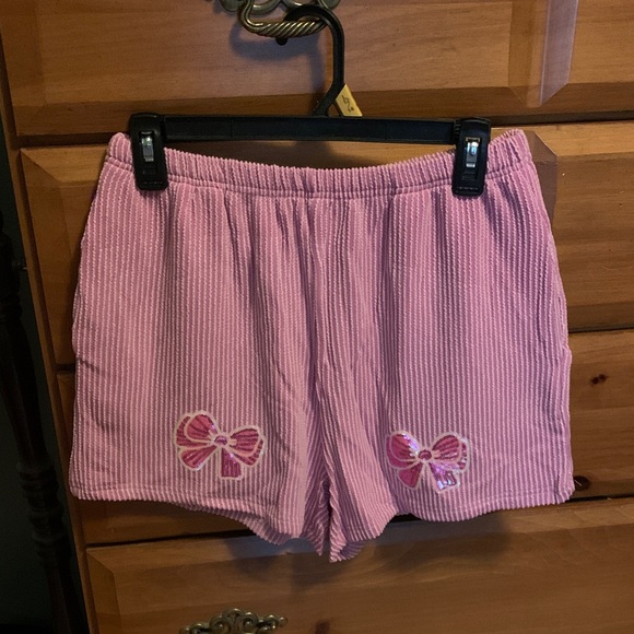Pants - Pink Women's Shorts with Bow Embroidery